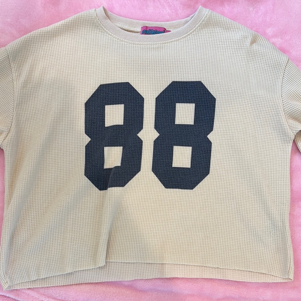 Edikted Cream and Black Short Sleeve Sweater